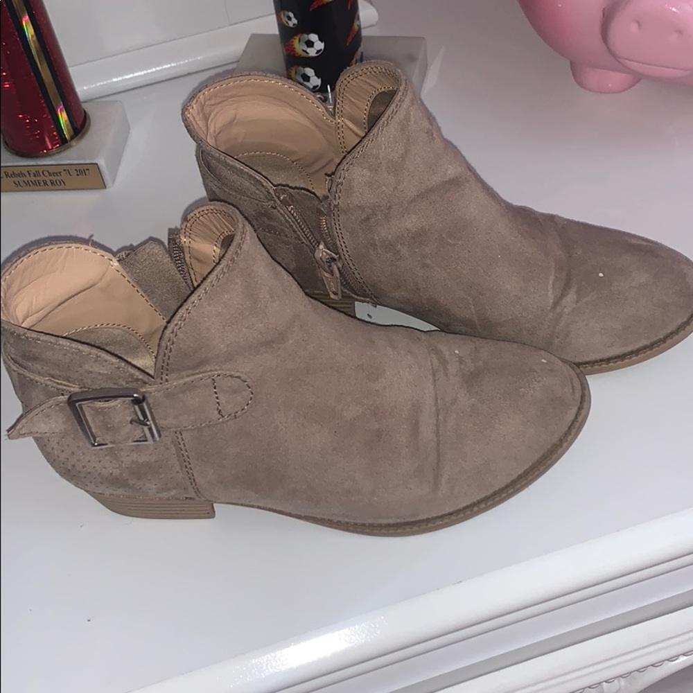 Girls justice boots